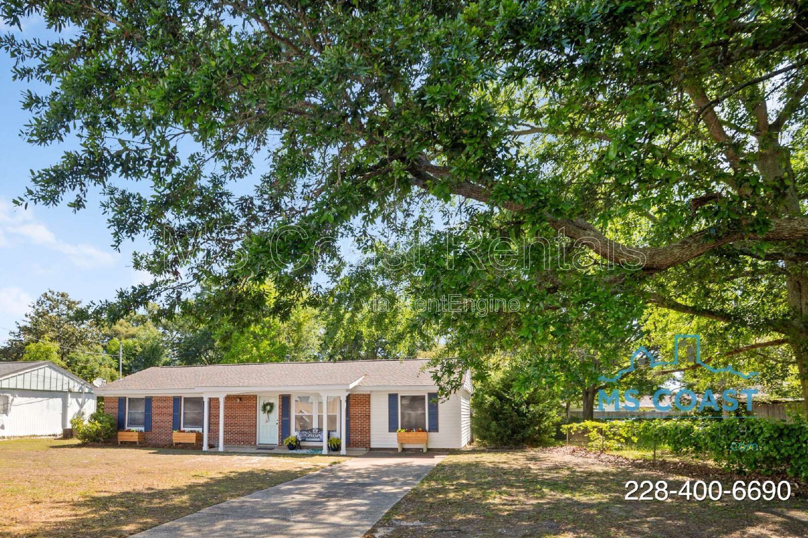 Freshly Updated 4 Bedroom Home - Easy Commute to Keesler Air Force Base, Downtown Biloxi, the Beach, and the Casinos! property image