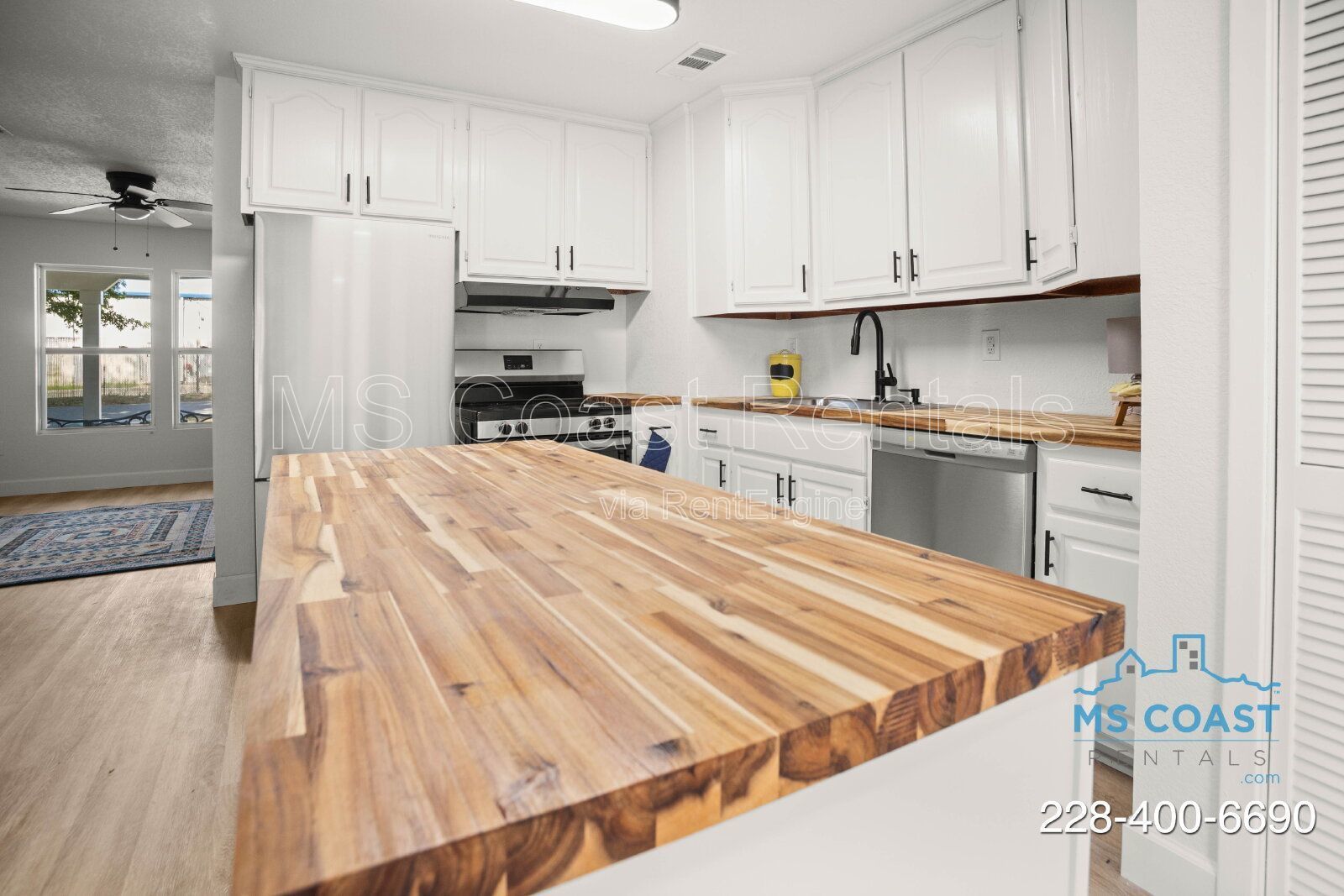 Freshly Updated 4 Bedroom Home - Easy Commute to Keesler Air Force Base, Downtown Biloxi, the Beach, and the Casinos! property image