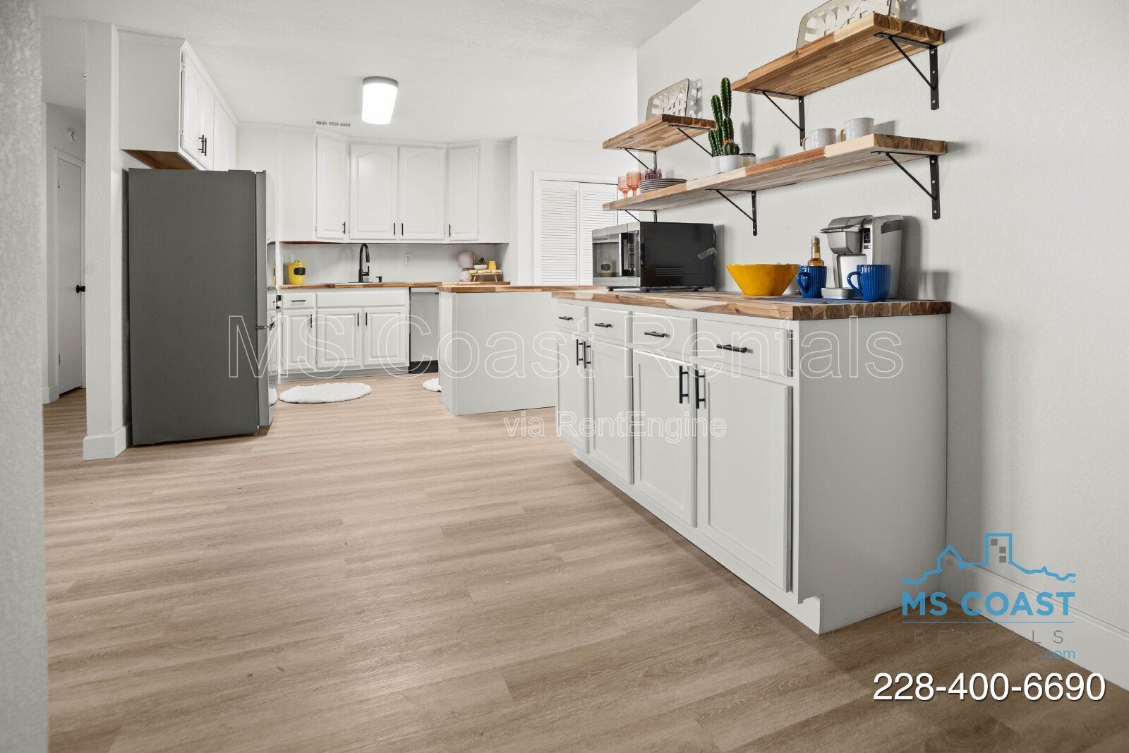 Freshly Updated 4 Bedroom Home - Easy Commute to Keesler Air Force Base, Downtown Biloxi, the Beach, and the Casinos! property image