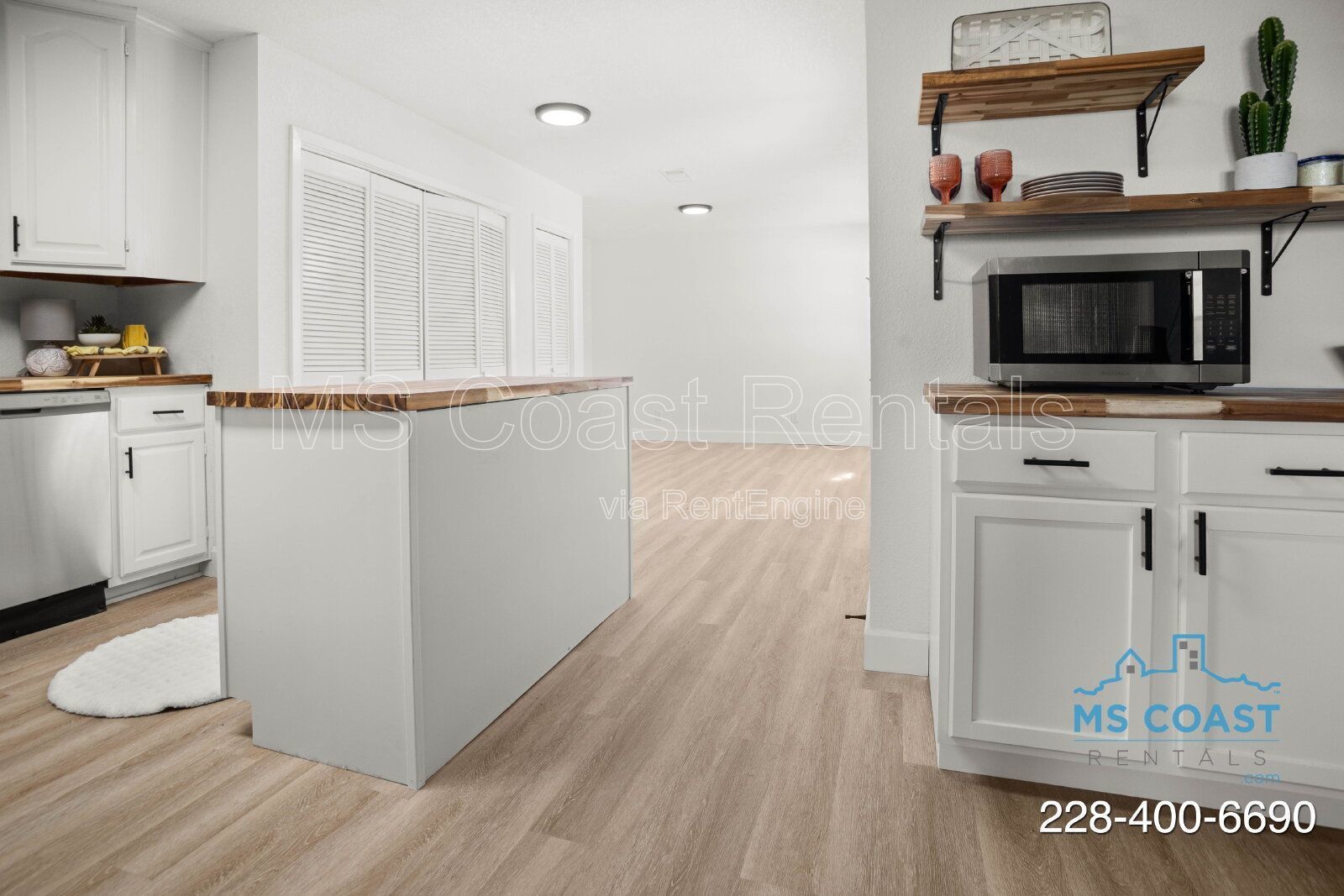 Freshly Updated 4 Bedroom Home - Easy Commute to Keesler Air Force Base, Downtown Biloxi, the Beach, and the Casinos! property image
