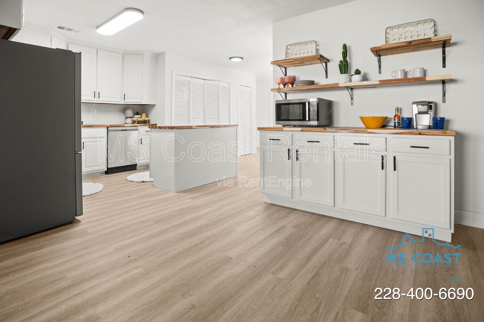 Freshly Updated 4 Bedroom Home - Easy Commute to Keesler Air Force Base, Downtown Biloxi, the Beach, and the Casinos! property image