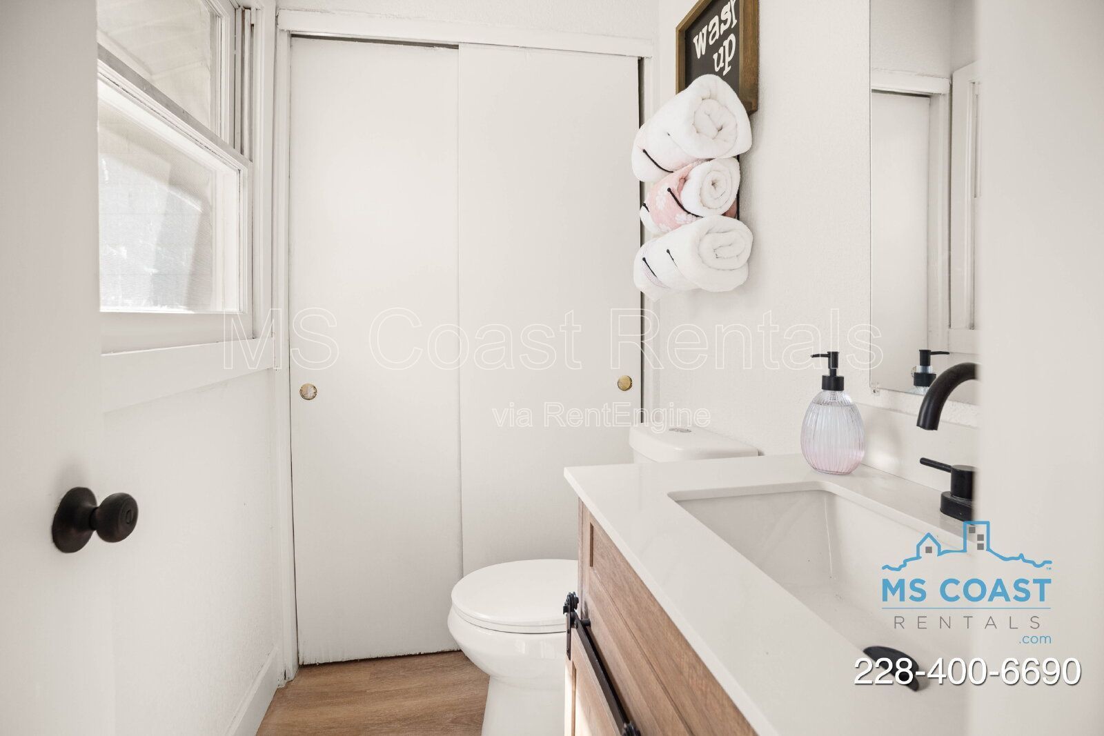 Freshly Updated 4 Bedroom Home - Easy Commute to Keesler Air Force Base, Downtown Biloxi, the Beach, and the Casinos! property image