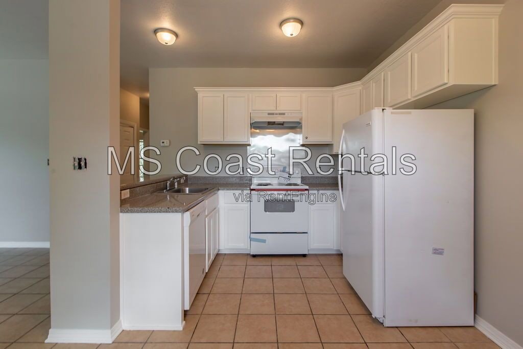 2-Bedroom, 2-Bath Sanctuary in Biloxi – 1039 Sq. Ft. at 15815 Adam Road! property image